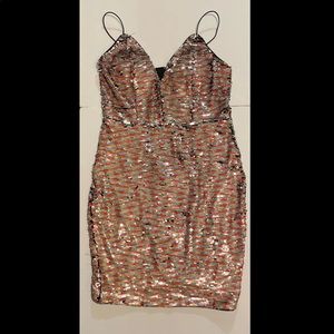 Fashion nova Short
dress